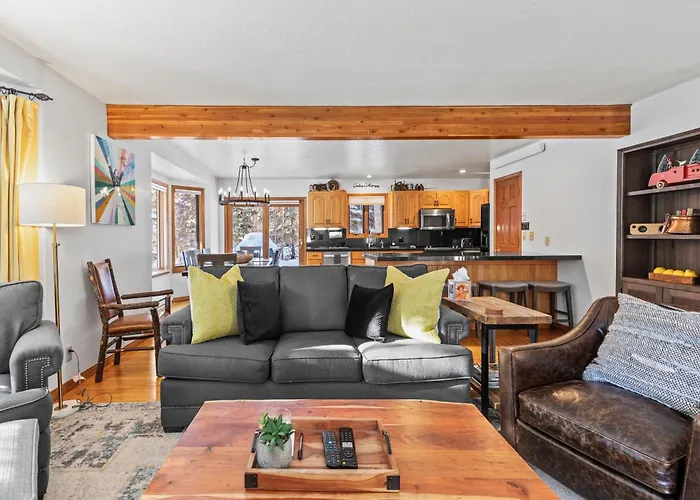 Holiday home Abode At Fish Creek