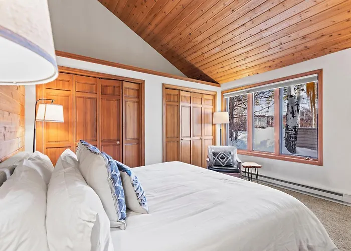 Holiday home Abode At Fish Creek *