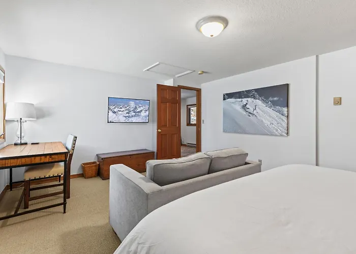 Abode At Fish Creek *