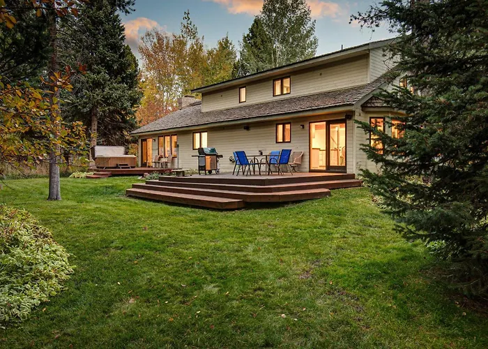Holiday home Abode At Fish Creek *